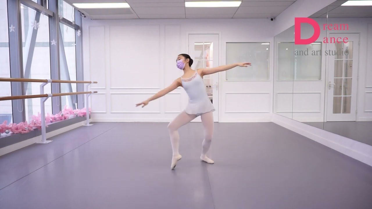 R.A.D Ballet Grade 4 syllabus