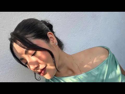 Ary Bloom: A Celebrity Model Who Inspires the Fashion World with Diversity and Confidence