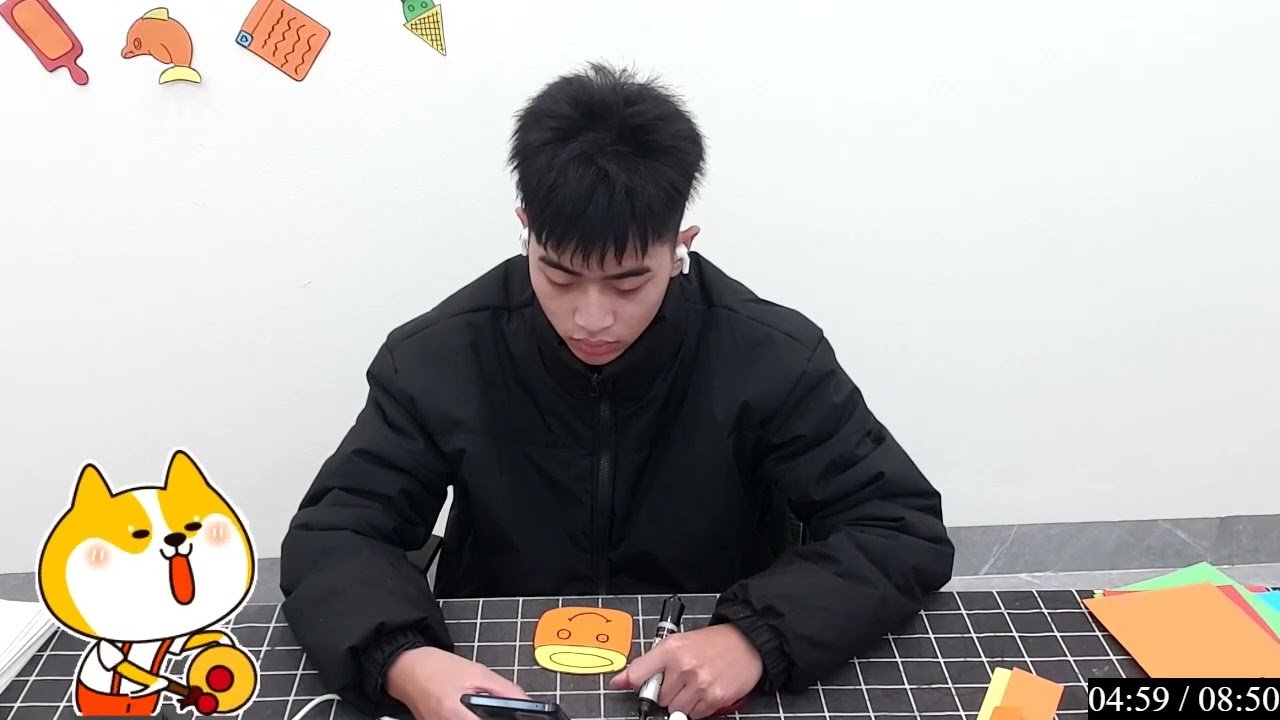 Khi màu sắc ẩn sau lớp giấy, tác phẩm hiện lê...